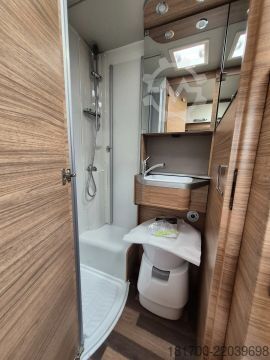 Caravana semiintegrada Weinsberg CaraCompact 600 MEG EDITION [PEPPER] *TraumMobil*opt. Autark e*