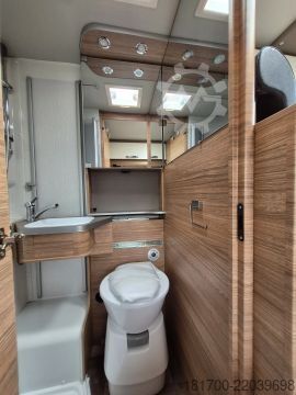 Caravana semiintegrada Weinsberg CaraCompact 600 MEG EDITION [PEPPER] *TraumMobil*opt. Autark e*