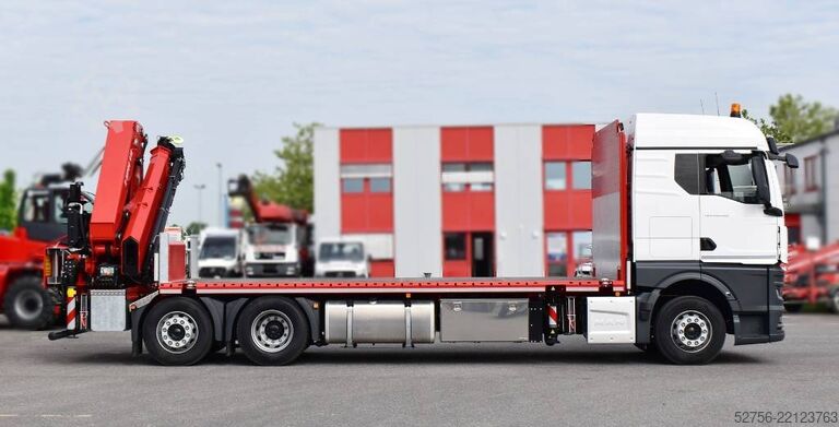 Vrachtwagen met kraan MAN TGX 26.400 mit Hiab Ladekran