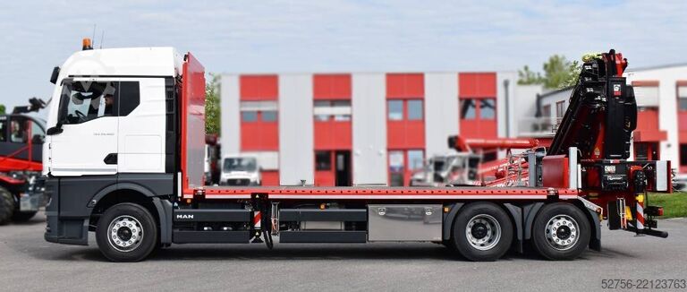Vrachtwagen met kraan MAN TGX 26.400 mit Hiab Ladekran