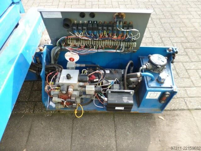 Schaarlift SkyJack SJIII 3219