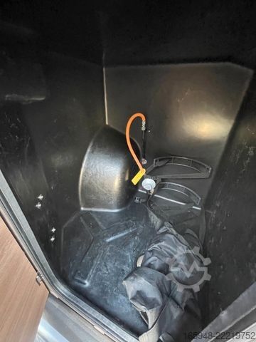 कैम्परवैन CARADO CVE 540 | Autom. Bis zu 5 Schlafplätze auf 5,40m