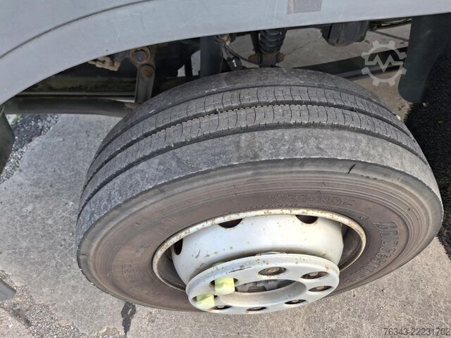 Camión caja Mercedes-Benz ATEGO 1218 L - E6