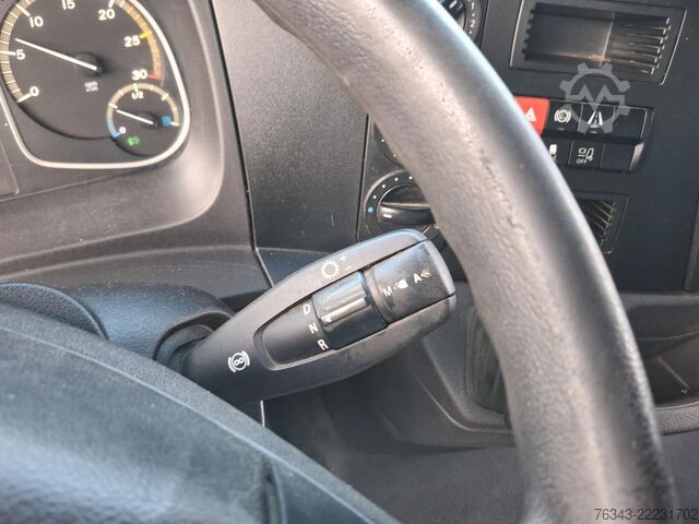 Camión caja Mercedes-Benz ATEGO 1218 L - E6