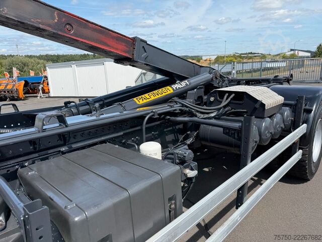 Muu IVECO Trakker 330 EEV- Winterdienst- Palfinger