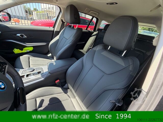মিনিবাস BMW 330e Touring AHK Abstand Tempomat Keyless