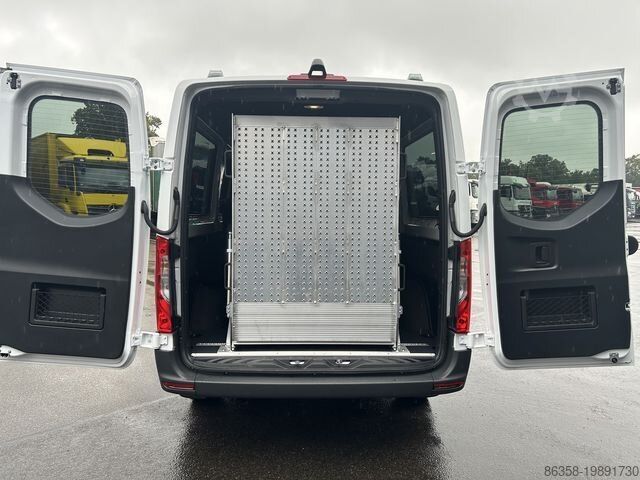 Minibuss MERCEDES-BENZ Sprinter 311 Tourer L2H1 Rampe + Rollstuhlplatz