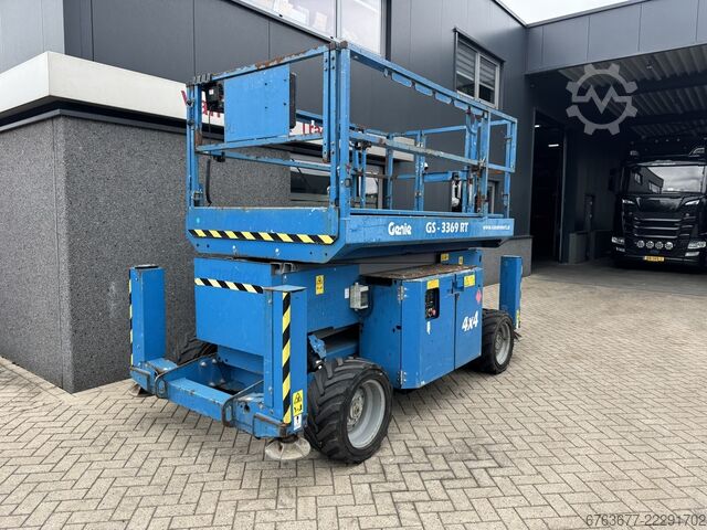 Genie GS 3369 RT Arbeitsbühne / Hubarbeitsbühne, 12m Arbeitshöhe, 4x4 Kubota DIESEL, Baujahr 2014 GENIE GS 3369 RT  Hoogwerker / Arbeitsbuhne 12mtr werkhoogte 4x4 Kubota DIESEL 2014