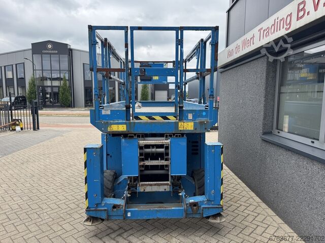 Genie GS 3369 RT Arbeitsbühne / Hubarbeitsbühne, 12m Arbeitshöhe, 4x4 Kubota DIESEL, Baujahr 2014 GENIE GS 3369 RT  Hoogwerker / Arbeitsbuhne 12mtr werkhoogte 4x4 Kubota DIESEL 2014