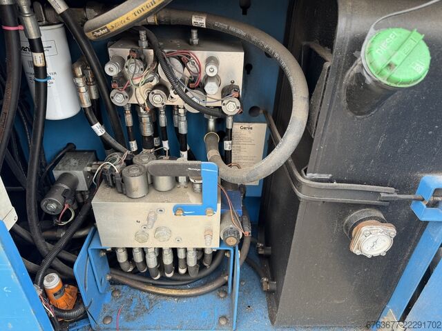Genie GS 3369 RT Arbeitsbühne / Hubarbeitsbühne, 12m Arbeitshöhe, 4x4 Kubota DIESEL, Baujahr 2014 GENIE GS 3369 RT  Hoogwerker / Arbeitsbuhne 12mtr werkhoogte 4x4 Kubota DIESEL 2014
