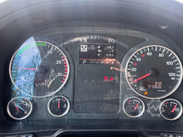 Standart çekici ünitesi MAN TGX 510