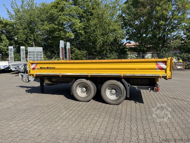 Kolmepoolne kallurhaagis Müller Mitteltal TA-2  14,4 t Tandemkipper- Tieflader, Breitbereift