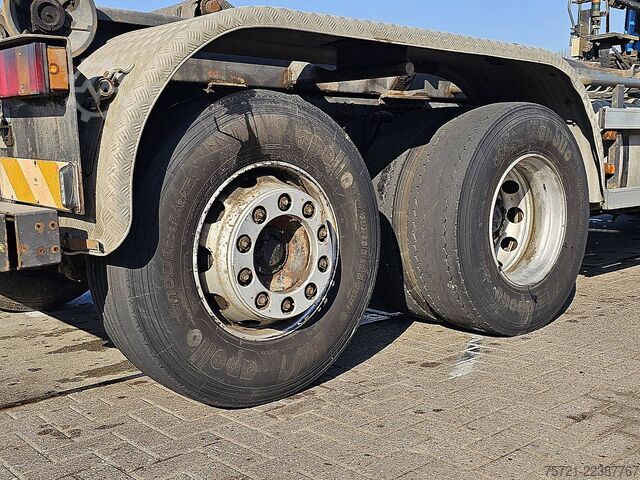 ระบบแขนตะขอ DAF CF 85.380 8X2 HIAB 195 E3