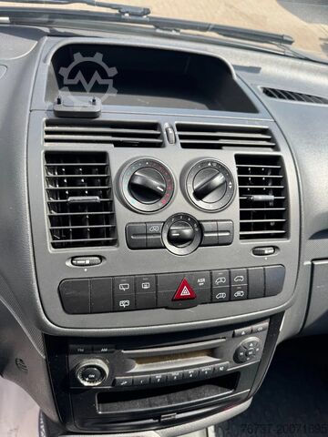 Furgoneta con caja Mercedes-Benz Vito **110CDI-EURO 5**