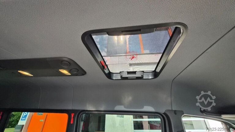 Minibus MERCEDES-BENZ 10 x 517 Sprinter Lord Light  22 SS Aktionspreis