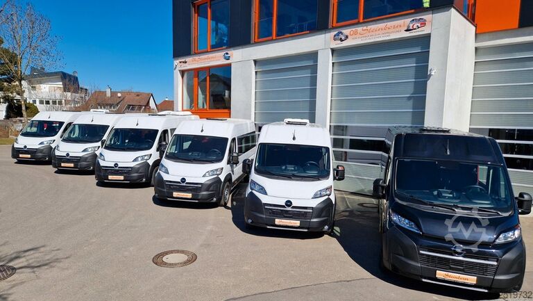Minibus FIAT 2x  Opel Movano 18 SS  in Stock Fiat Ducato