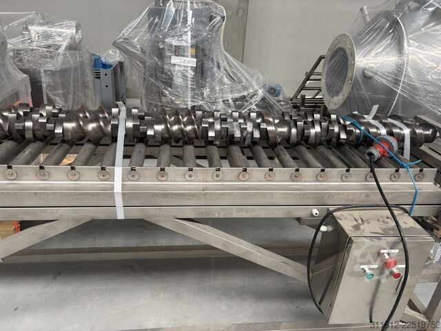 เครื่องจักรแปรรูปเมล็ดธัญพืช Coperion extruder zsk 119 mc +