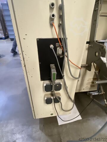 Stroj na tvarování, plnění a uzavírání sáčků Rovema VPU