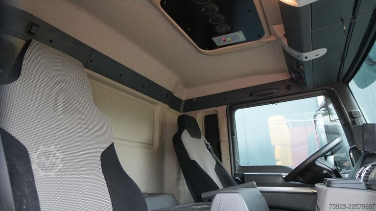 Ανατρεπόμενο φορτηγό MAN TGS 49.500 10X8 Tipper 219.400km