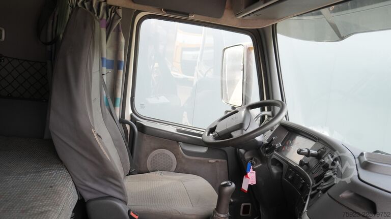 Camião-grua Volvo FH 460 6x4 combi with Palfinger SRX 47 crane an...