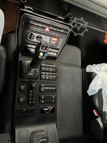 Special purpose truck Mercedes-Benz Unimog U 423