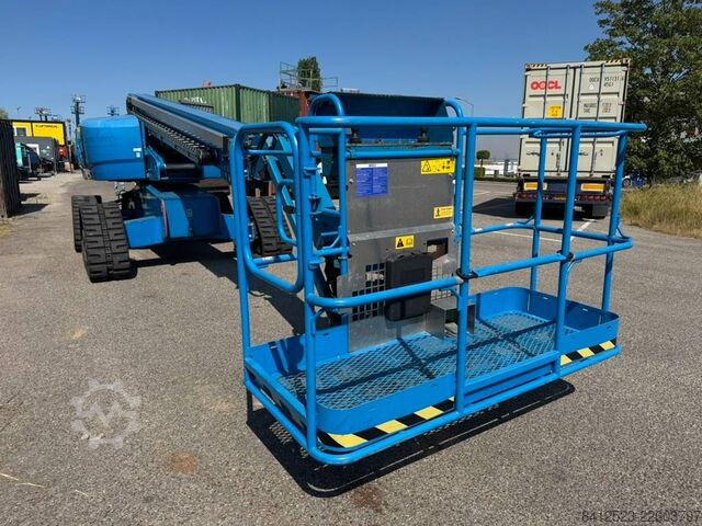 Plataforma telescópica Genie S 65 Trax