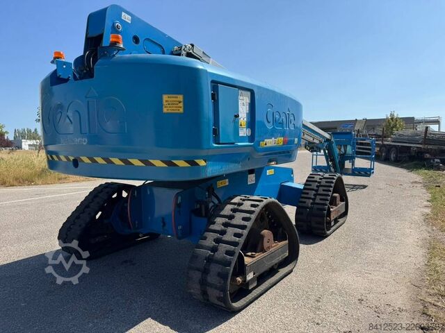 Plataforma telescópica Genie S 65 Trax