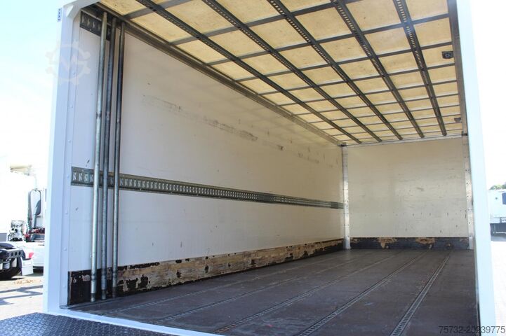 Camión frigorífico Renault D14 220E6   Laderbordwand   nur 166 Tkm   Klima