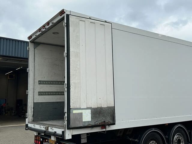Kjøle- og frysetransport Ekeri Full Side Opening / Thermo King SLX400 / Lift-A...
