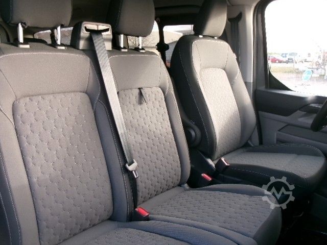 Minibús FORD Transit Custom Kombi 320 L2H1 Limited AHK LED