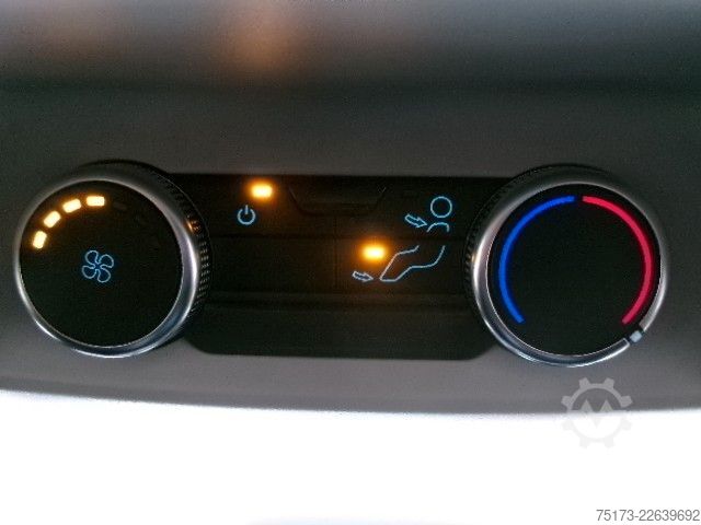 Minibús FORD Transit Custom Kombi 320 L2H1 Limited AHK LED