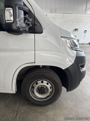 Rulotă/autocaravană 2023 Fiat Ducato Weinsberg Carabus | Manuale | Tetto a Soffietto