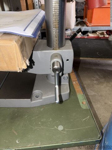 Taladro de mesa y columna MAXION ECOMAX 14
