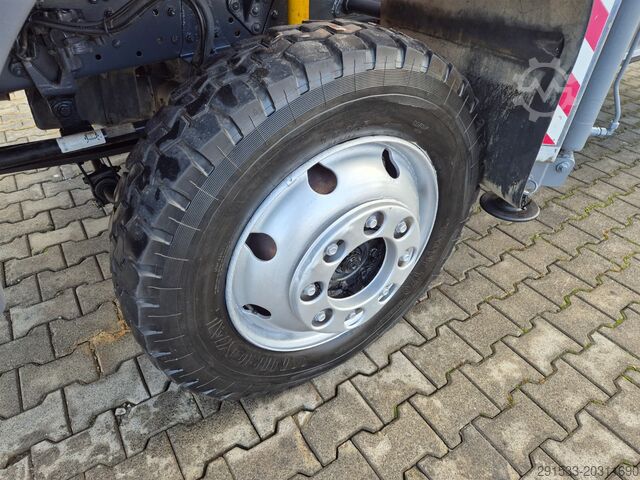 Véhicule avec plateforme élévatrice Mercedes-Benz Atego 918 4X4 / LIFT 18M / 1 OWNER