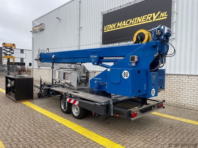 Grua todo-o-terreno Bocker AHK 30/1600