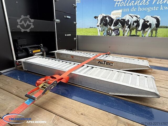 Semi low loader Schwarzmuller F-SERIE 1060 cm, Rampen, Lier, gestuurde naloop...