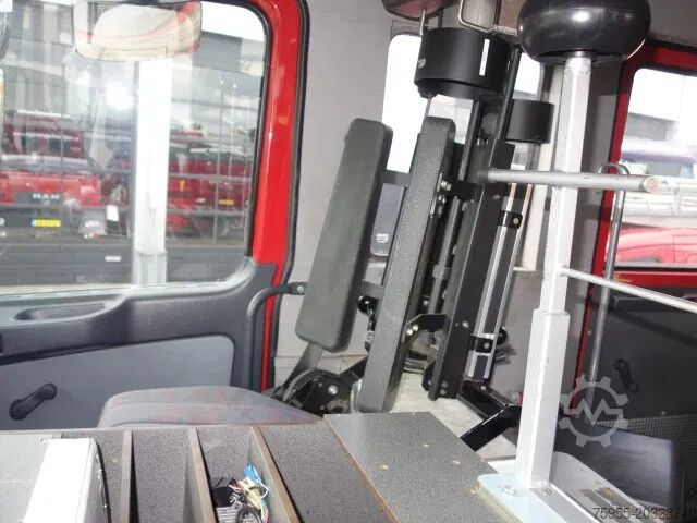 Fire engine Mercedes-Benz Actros 1831 4X4 ZIEGLER BOMBEROS POMP,2500 L TANK