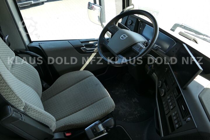 Standardni tegljač VOLVO FH 500 Globetrotter 2-Tanks Euro 6