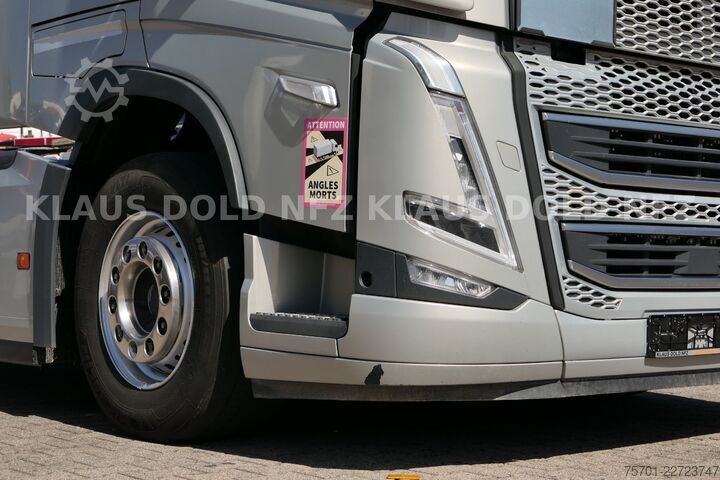 Standardni tegljač VOLVO FH 500 Globetrotter 2-Tanks Euro 6