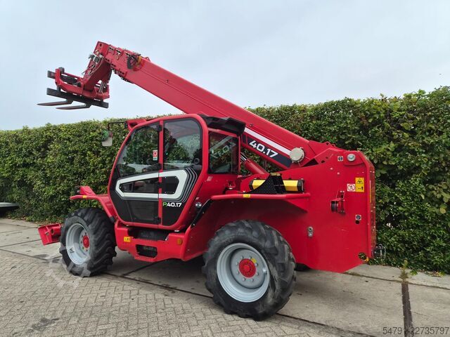 Máy xúc nâng kiểu ống lồng Merlo P40.17
