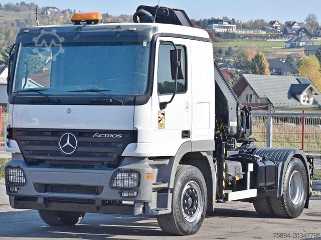 Kuorma-autoon asennettu nosturi MERCEDES-BENZ ACTROS 1844 * Sattelzugmaschine *HIAB 330-5/FUNK