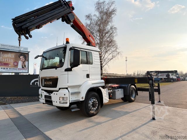 Grúa montada en camión MAN TGS 18.440 4x4 Kran 21m Seilwinde Greifer Funk