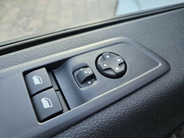Furgon Fiat Scudo 1.5 120PS M L2 FLEXCAB 6 Sitze CarPlay
