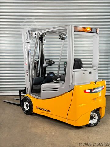 Elektro 4-Rad Jungheinrich EFG 218k -Service Neu - Freihub - Batterie 85%