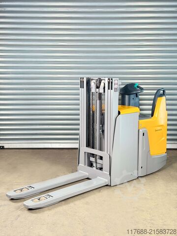 Hochhubwagen-Mitfahrer Jungheinrich ERD 220 - Service Neu - Lithium Schnellladegerät