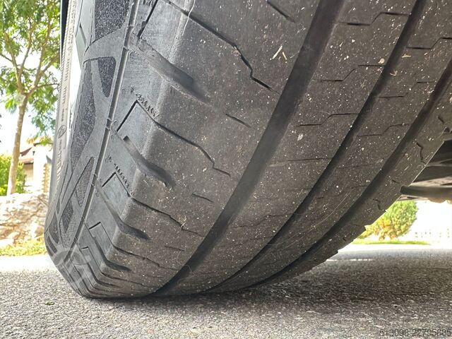 Fourgon tôlé VW CRAFTER XXXL KOFFER PORTALTÜREN TREPPE KLIMA