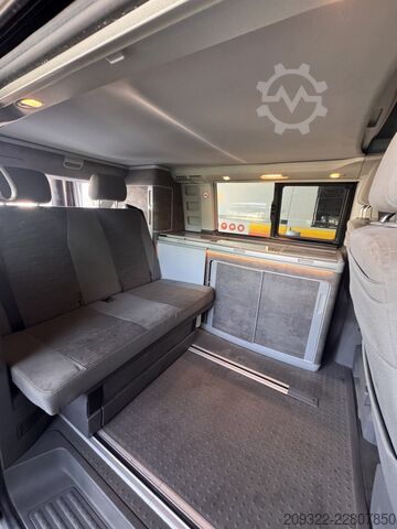 Kamper Volkswagen California Ocean 2023 | Automatico | Tetto a soffietto