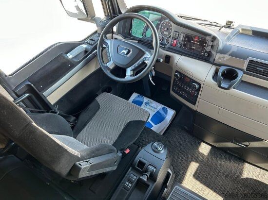 Standardowy ciągnik siodłowy MAN TGX 18.500 XLX, STANDKLIMA, RETARDER E6