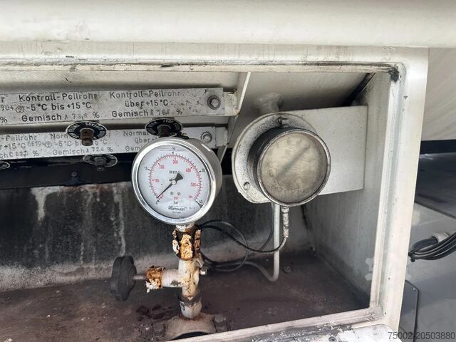 Kamion cisterna Diversen Fluid / LPG / 50.100L / P28BH / Propane / Butan...