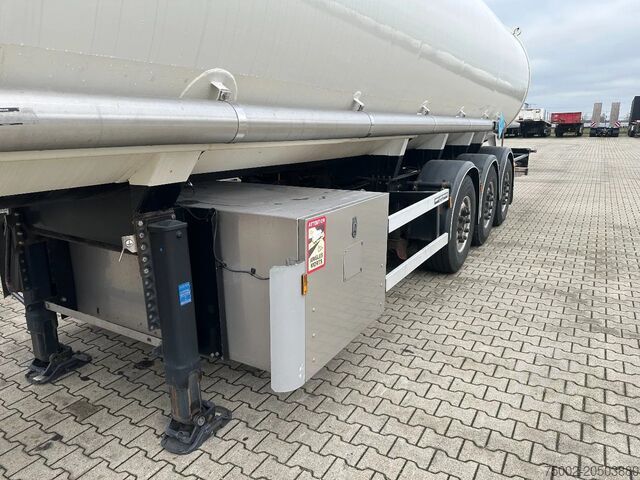 Kamion cisterna Diversen Fluid / LPG / 50.100L / P28BH / Propane / Butan...